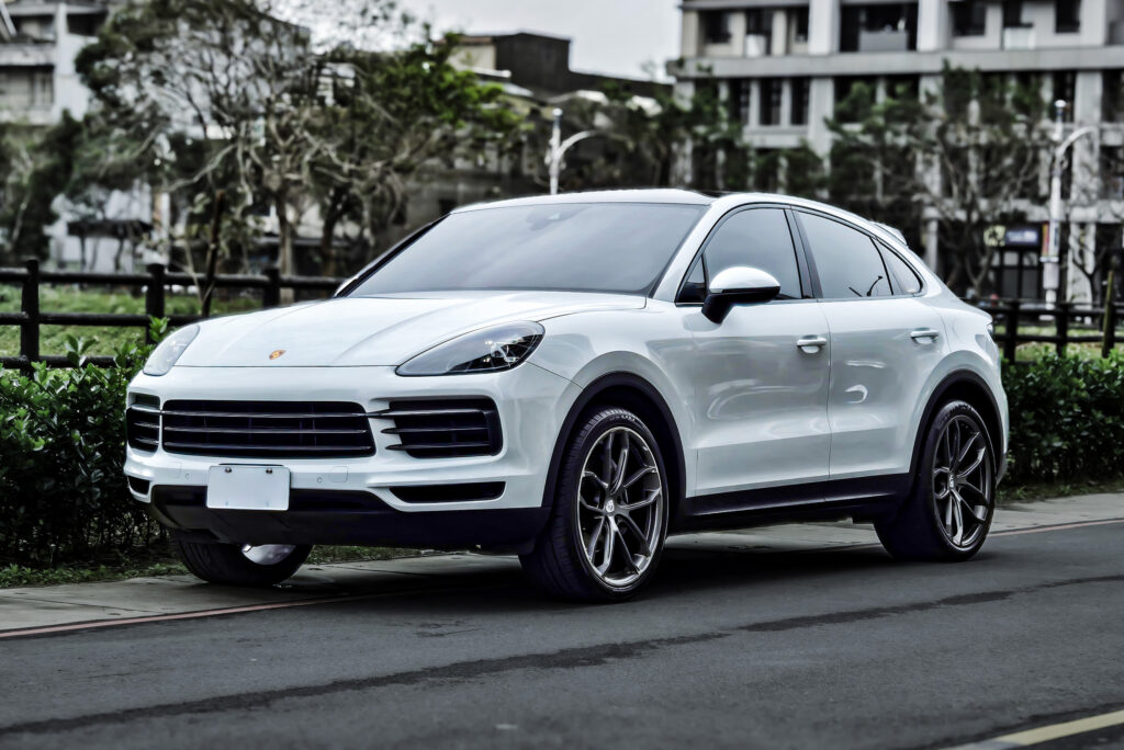 6967 1 - 總代理 2020 Porsche Cayenne Coupe #6967 . PORSCHE 第三方認證